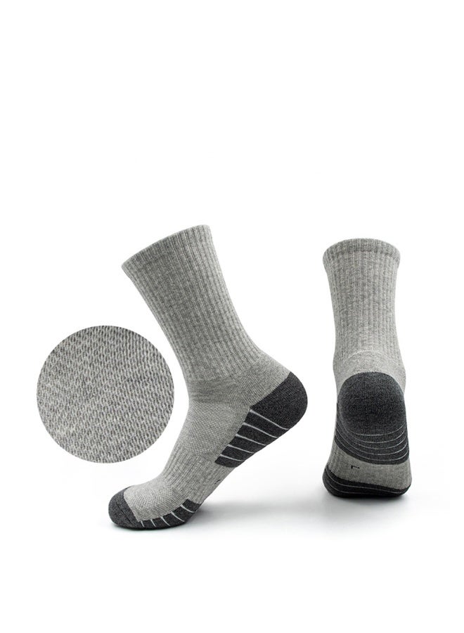 4 أزواج من الجوارب الرياضية الطويلة، مناسبة للمناسبات الرياضية. - Image 4